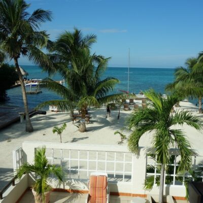 OCEAN-POOLSIDE-KING-SUITE.jpg Ocean Poolside King Suite